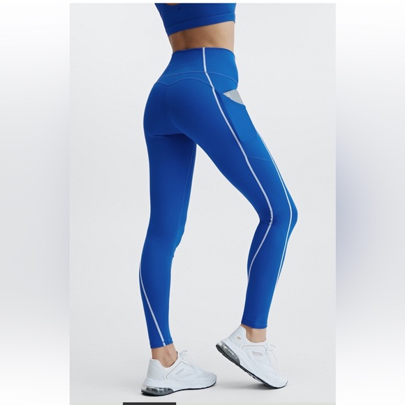 Fabletics Oasis PureLuxe High-Waisted Legging - Picture 2 of 5